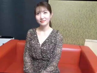 【最新頂級騷貨】豪乳網紅女神『譚曉彤』最新獨家《魅惑古裝風》極致誘惑 玩弄美乳浪穴