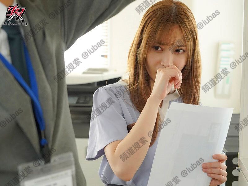 黑丝小情妇勾引我操她